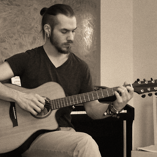 HMT_MZ_Gitarre_Alex_500x500