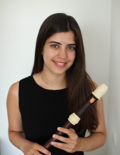 Telma Santos teaches recorder in Rotterdam.