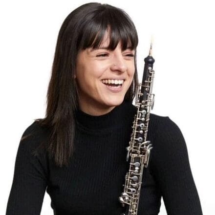 Roxana ist Lehrerin für Oboe in Köln